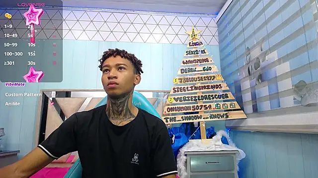 sexy blacks  online show from December 21, 11:33 am