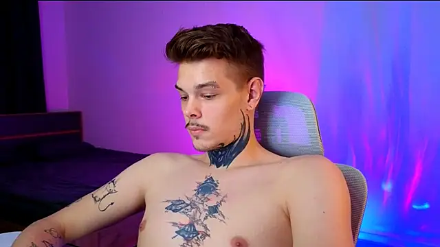 DENIS HERE online show from February 16, 11:14 pm