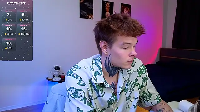 DENIS HERE online show from December 20, 4:03 pm