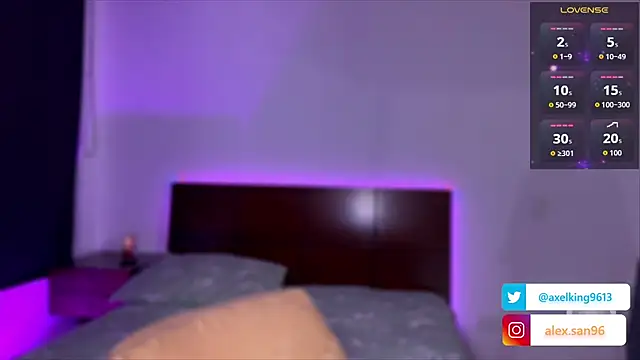 AxelKing1326 online show from October 21, 12:03 am