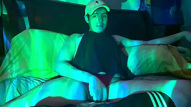 CloudyBoy Toy online show from February 13, 6:27 pm