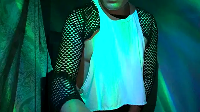 CloudyBoy Toy online show from February 24, 7:33 am