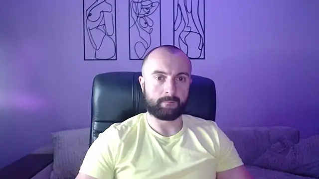 brindlefly6969 online show from December 2, 11:57 am