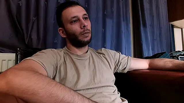 henryaxe online show from December 5, 7:07 pm