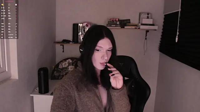 carthylovvve online show from February 3, 6:39 pm