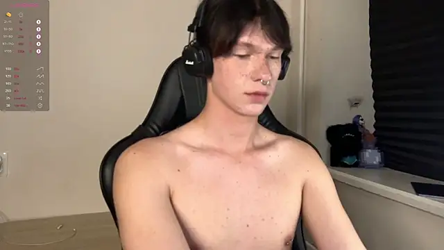 carthylovvve online show from October 1, 4:33 pm