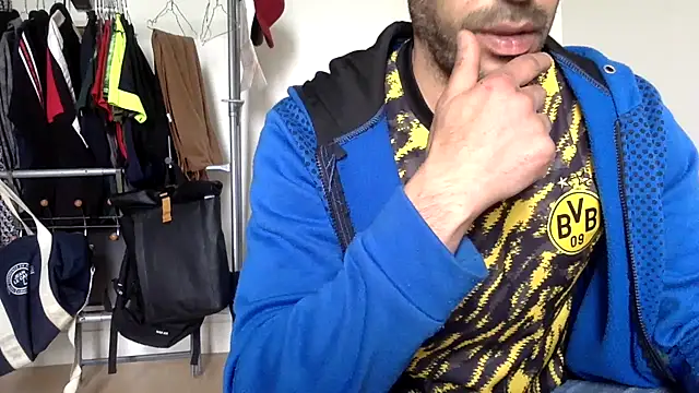 molozeb online show from April 12, 4:30 pm