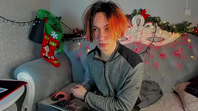 CalvinOwens online show from December 19, 3:51 am