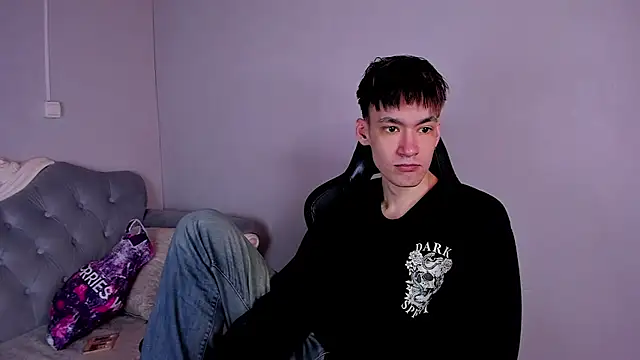 CalvinOwens online show from February 7, 4:16 am