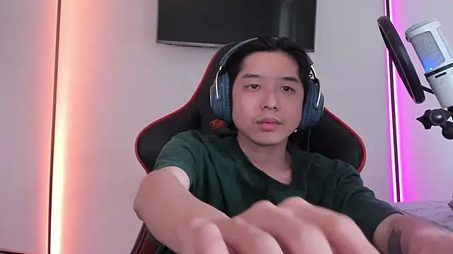 wexlee7 online show from September 24, 11:08 am