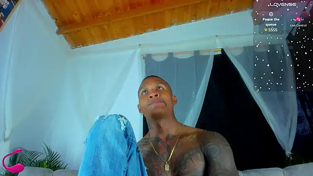 esteveen ortegas  online show from October 7, 10:36 pm