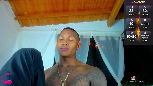 esteveen ortegas  online show from October 19, 11:30 pm