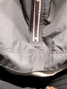 Dogz n daugthers online show from December 4, 1:20 pm