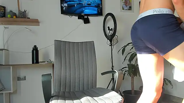 manucute 23  online show from October 26, 8:44 pm