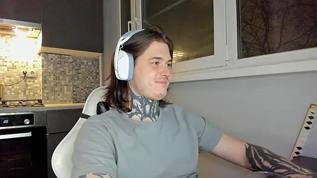  torfin  online show from December 5, 8:45 pm