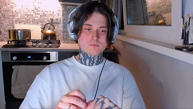  torfin  online show from April 4, 11:13 pm