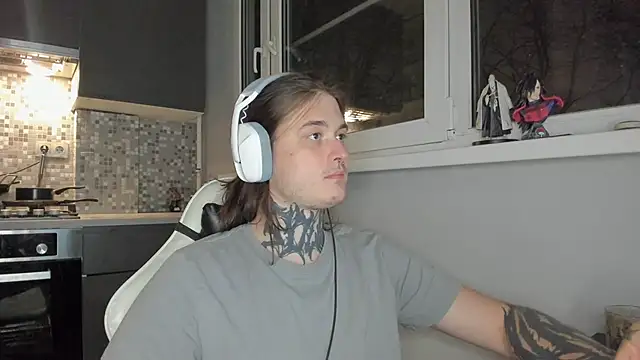  torfin  online show from March 18, 8:05 pm