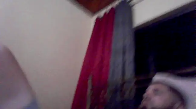Snapshot of Dat1994 chatting on December 12, 2:26 am Dat1994 online show from December 12, 2:26 am