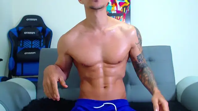 Snapshot of Tristan-bm chatting on January 16, 2:08 pm Tristan-bm online show from January 16, 2:08 pm