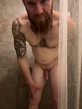 Snapshot of whitehammer94u chatting on December 14, 2:56 am whitehammer94u online show from December 14, 2:56 am