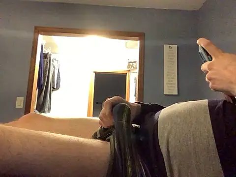 Snapshot of Hebrewhammers42 chatting on January 24, 4:05 am Hebrewhammers42 online show from January 24, 4:05 am