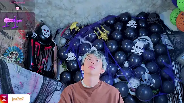 Levii Ackermann online show from October 17, 2:32 pm