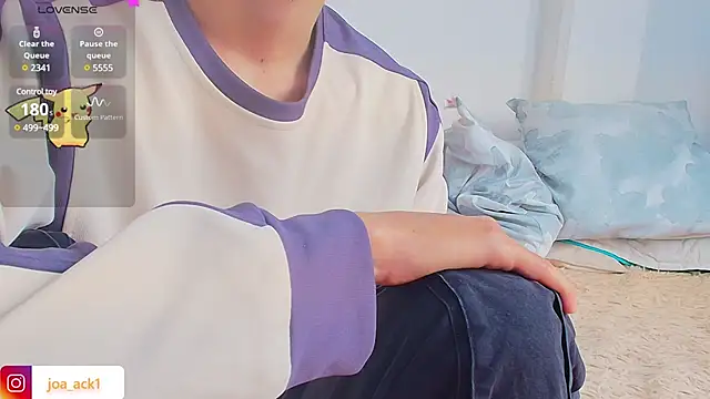 Levii Ackermann online show from March 3, 3:03 pm