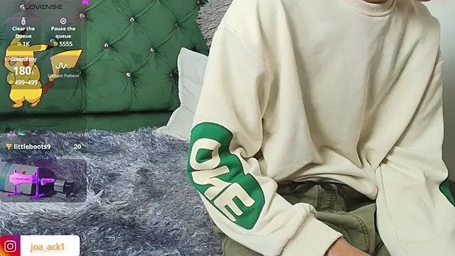 Levii Ackermann online show from December 12, 2:26 am