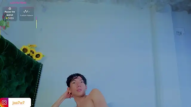 Levii Ackermann online show from March 17, 2:30 pm