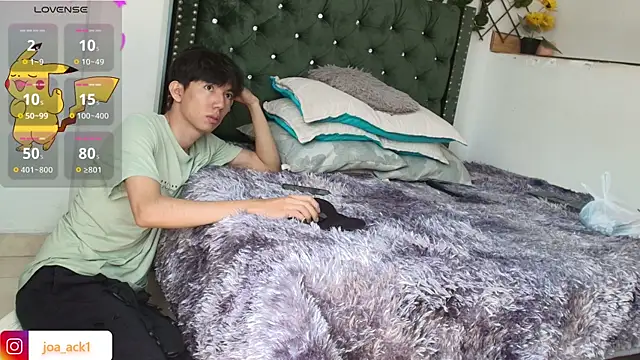 Levii Ackermann online show from December 7, 4:03 pm