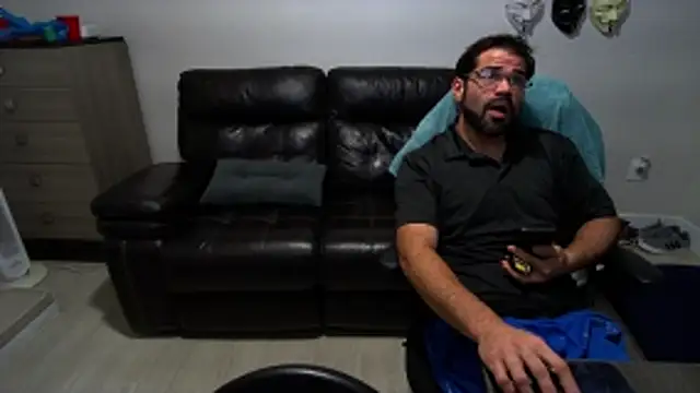 Zander823 online show from June 1, 12:55 am