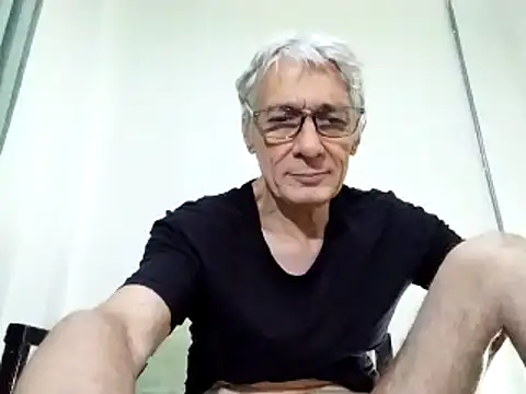 BIGUNCUTHARDCOCK online show from March 15, 1:07 pm