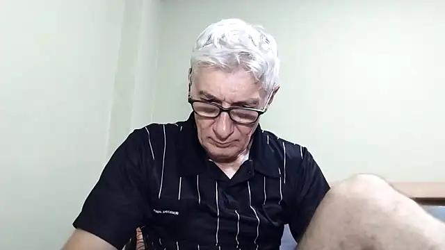 BIGUNCUTHARDCOCK online show from January 6, 12:25 am