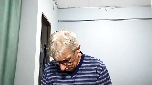 BIGUNCUTHARDCOCK online show from September 16, 12:12 am