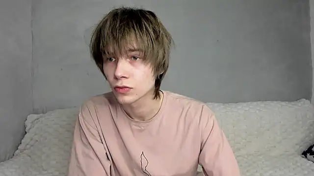 Makentoshi  online show from November 21, 12:20 am