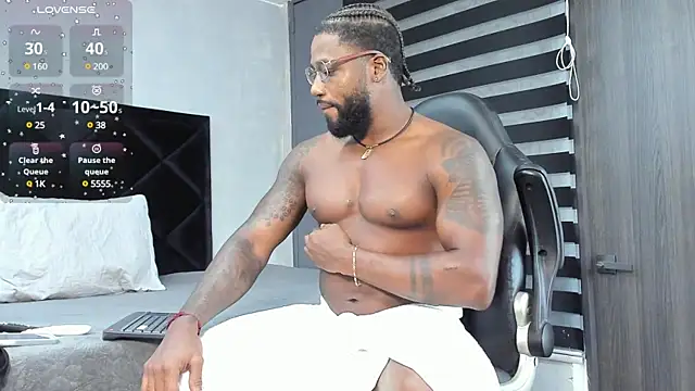 Dancelwashington online show from December 30, 9:40 pm