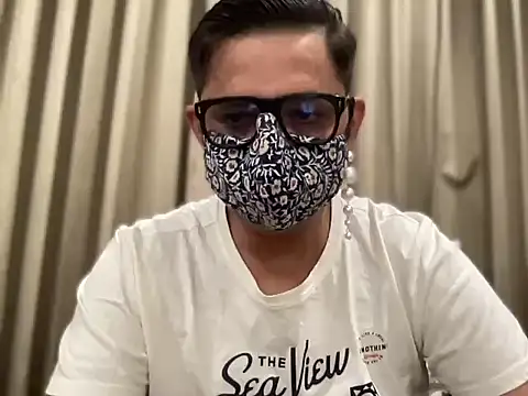 Snapshot of slavekinky001 chatting on October 29, 8:12 pm slavekinky001 online show from October 29, 8:12 pm