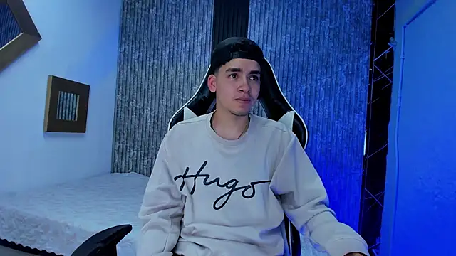 Mike 0233  online show from November 29, 5:09 am