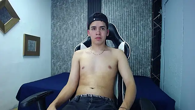 Mike 0233  online show from November 23, 5:18 am