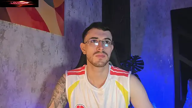 CodyWalkerR online show from June 24, 5:49 pm