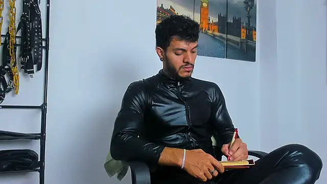 JuanBlade online show from October 7, 5:28 pm