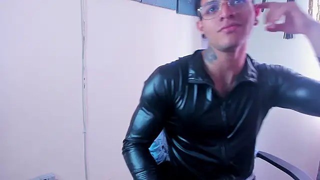 JuanBlade online show from January 15, 1:31 pm