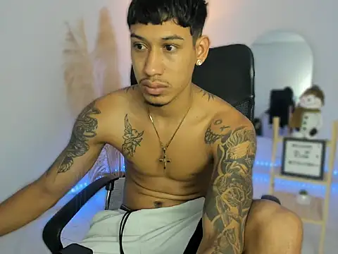 slim master12 online show from December 3, 11:22 pm