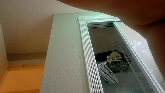 Armyexhibitionistvet online show from February 16, 8:01 am