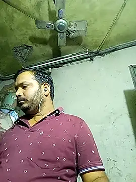 DeepakXxxR86 online show from January 12, 2:21 pm