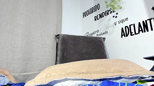 Aronxxs online show from January 9, 10:42 am