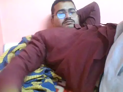 naughtymike0007 online show from December 19, 2:08 am