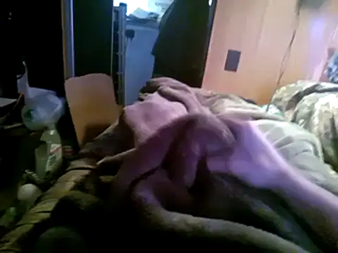 Snapshot of hothippie420 chatting on March 12, 4:13 pm hothippie420 online show from March 12, 4:13 pm