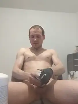 Kamien32 online show from December 16, 9:55 pm