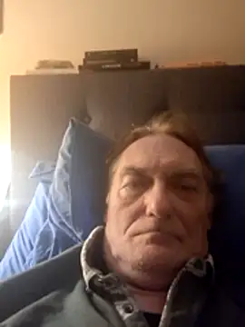 Alain-Bertrand online show from May 8, 10:32 pm